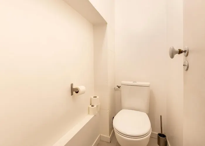 Le Marais L 3br - In With Terrace לינה וארוחת בוקר